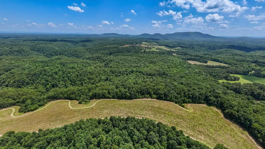 3772 Pea Ridge Road Liberty TN 37095