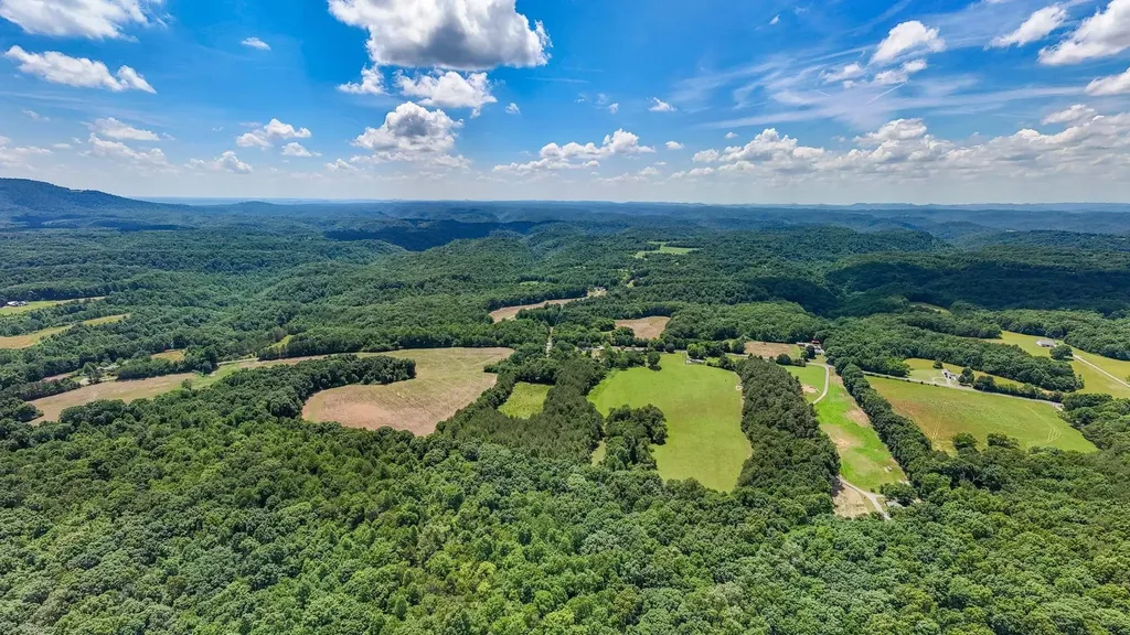3772 Pea Ridge Road Liberty TN 37095