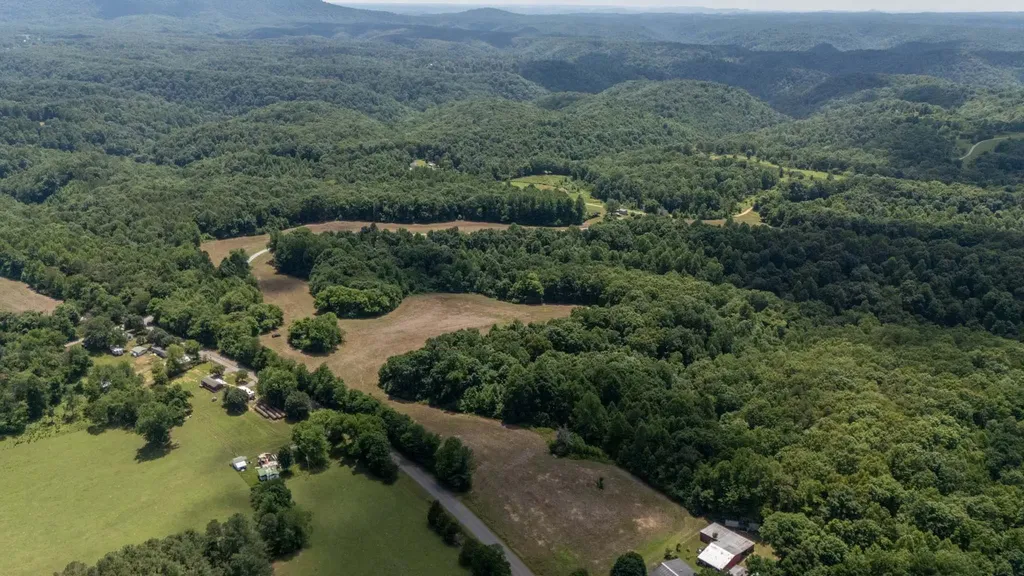 3772 Pea Ridge Road Liberty TN 37095