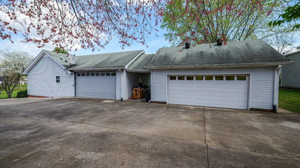 147 Flynn Road Gallatin TN 37066