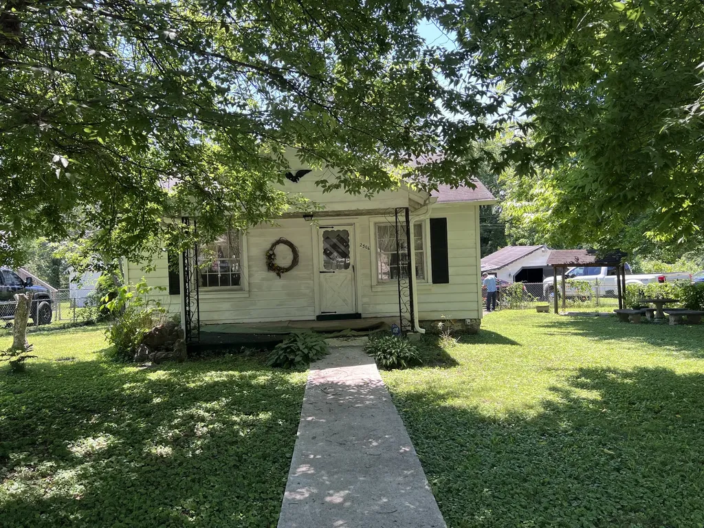 2306 Alpine Avenue Nashville TN 37218
