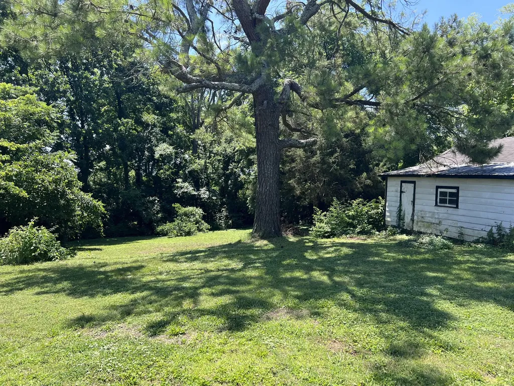 2306 Alpine Avenue Nashville TN 37218