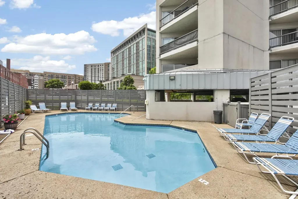 900 19th Ave, S Nashville TN 37212