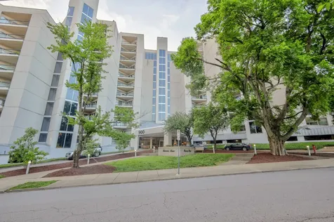 900 19th Ave, S Nashville TN 37212