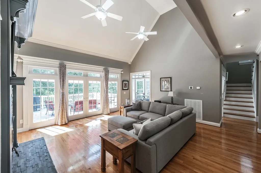 1820 Hygeia Road Greenbrier TN 37073
