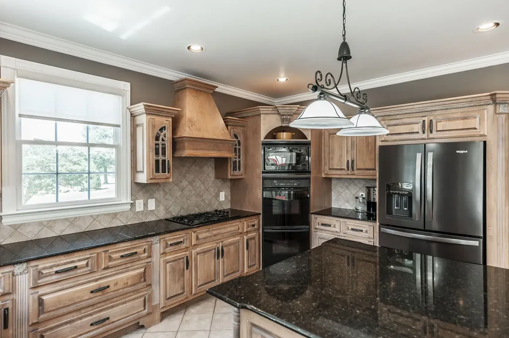 1820 Hygeia Road Greenbrier TN 37073