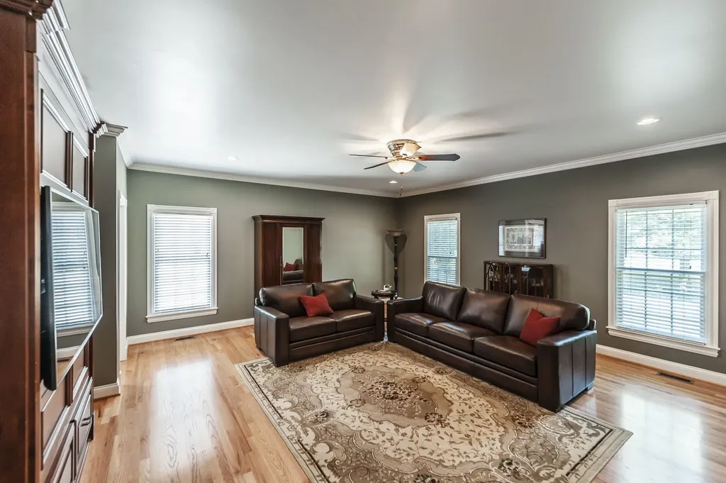 1820 Hygeia Road Greenbrier TN 37073