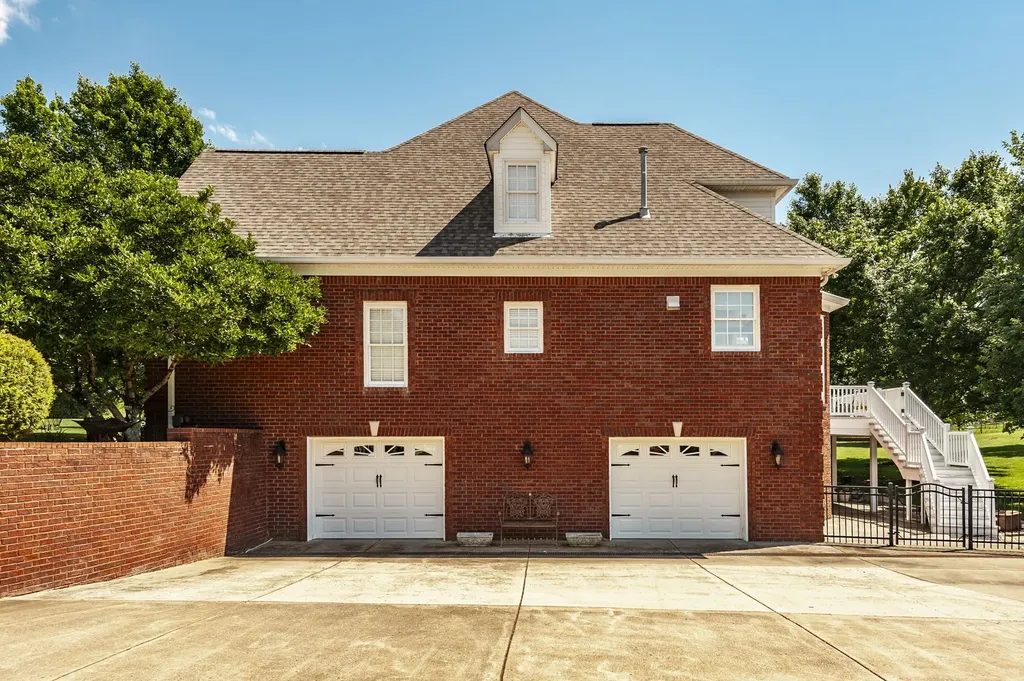 1820 Hygeia Road Greenbrier TN 37073