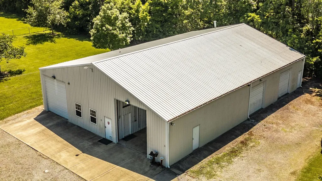 1820 Hygeia Road Greenbrier TN 37073