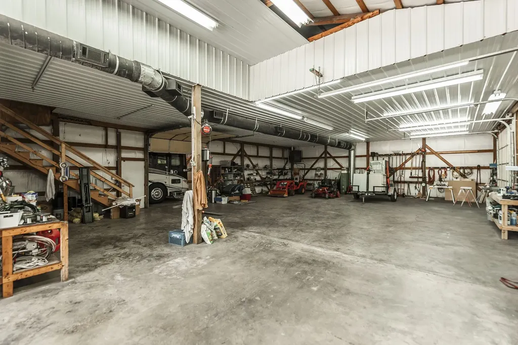 1820 Hygeia Road Greenbrier TN 37073