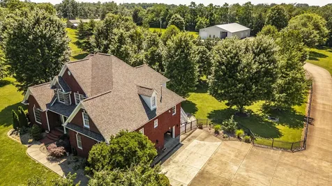 1820 Hygeia Road Greenbrier TN 37073