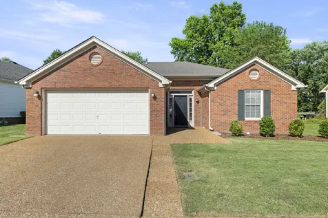 2024 Glastonbury Drive Franklin TN 37069