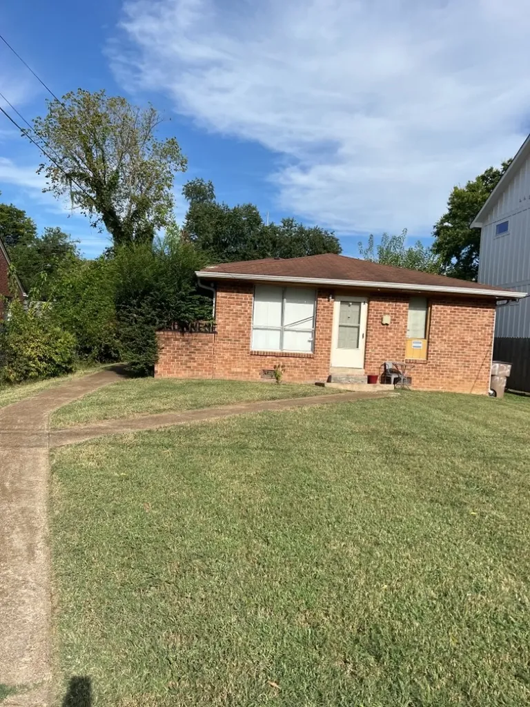 928 30th Ave, N Nashville TN 37209
