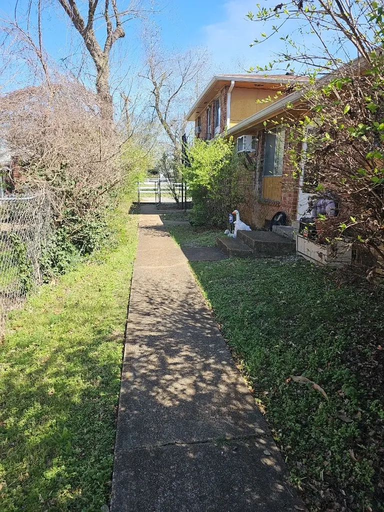 928 30th Ave, N Nashville TN 37209