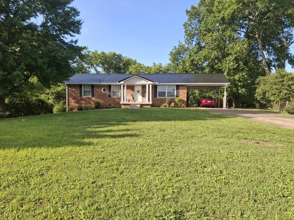 329 Pitts Avenue Old Hickory TN 37138