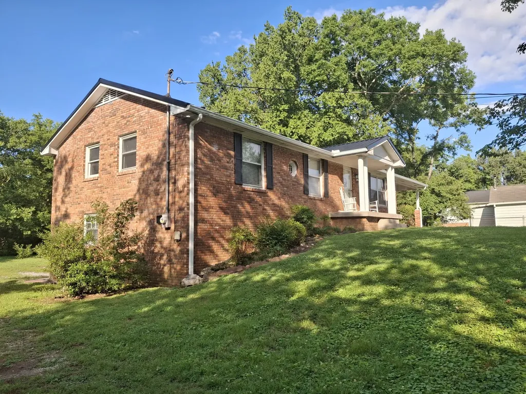329 Pitts Avenue Old Hickory TN 37138