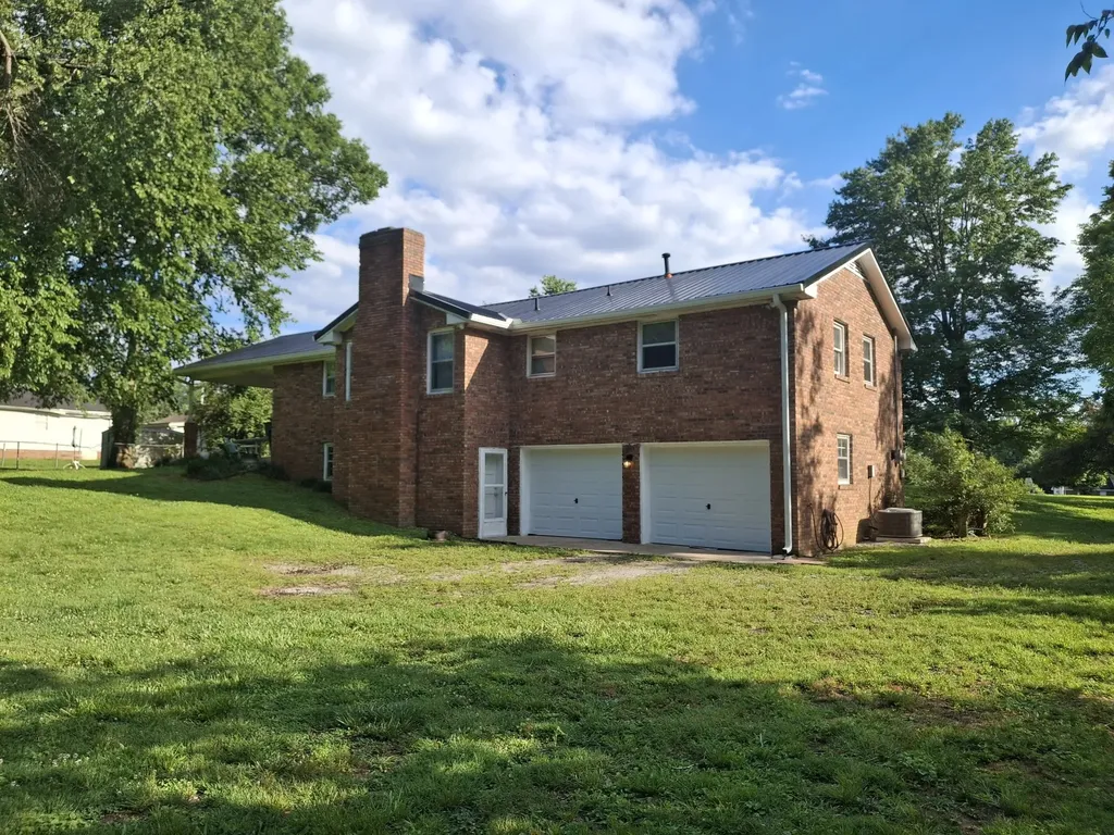 329 Pitts Avenue Old Hickory TN 37138