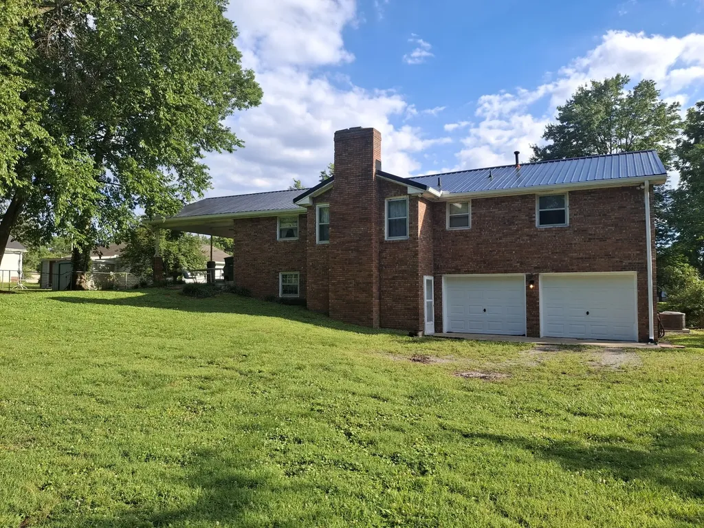 329 Pitts Avenue Old Hickory TN 37138