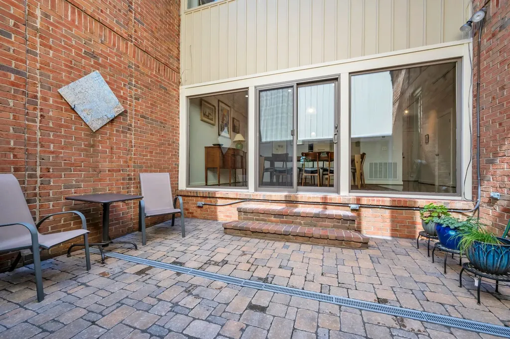 694 Timber Lane Nashville TN 37215