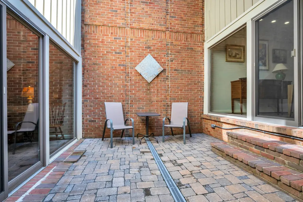 694 Timber Lane Nashville TN 37215