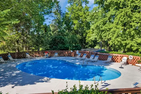 694 Timber Lane Nashville TN 37215