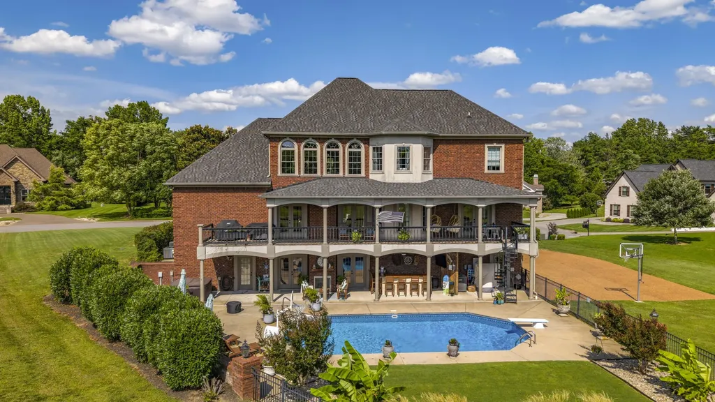 2020 Shoreline Drive Mount Juliet TN 37122