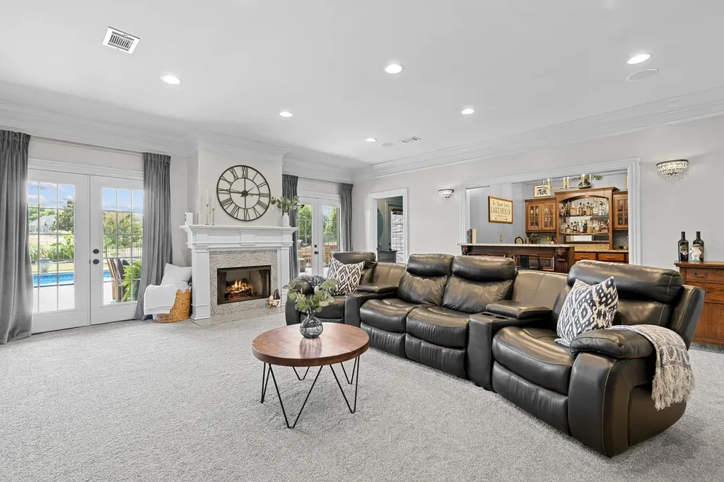 2020 Shoreline Drive Mount Juliet TN 37122