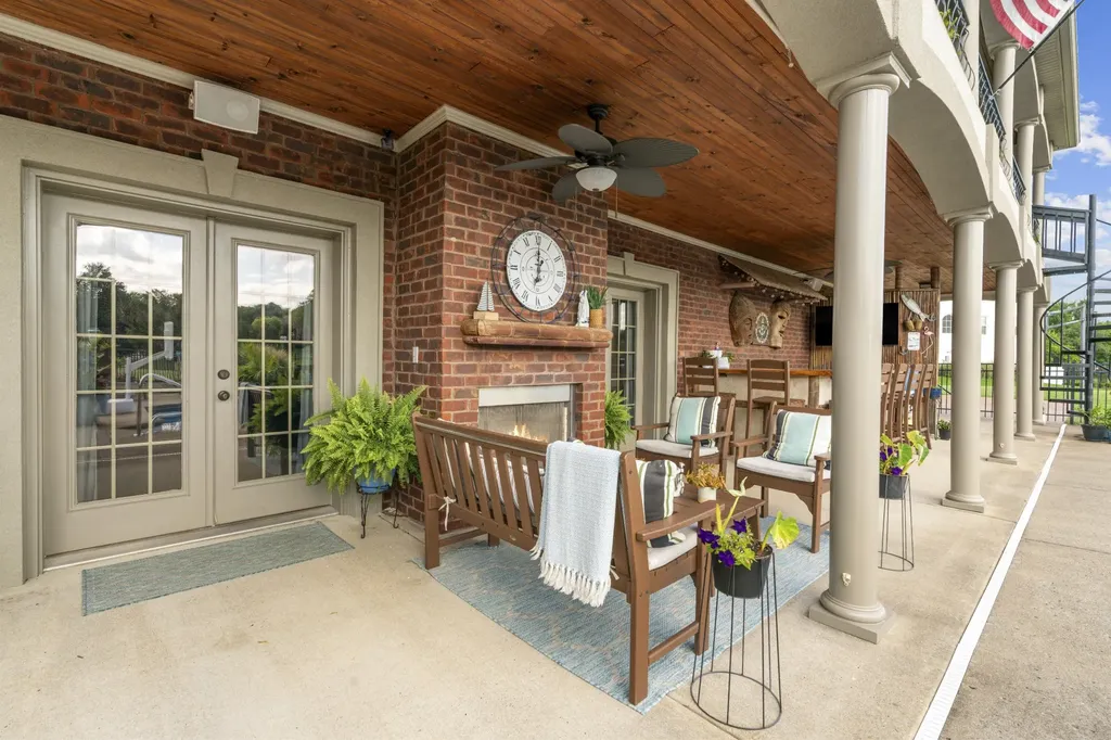 2020 Shoreline Drive Mount Juliet TN 37122