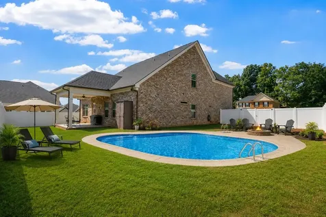 430 Clayton Court Pleasant View TN 37146