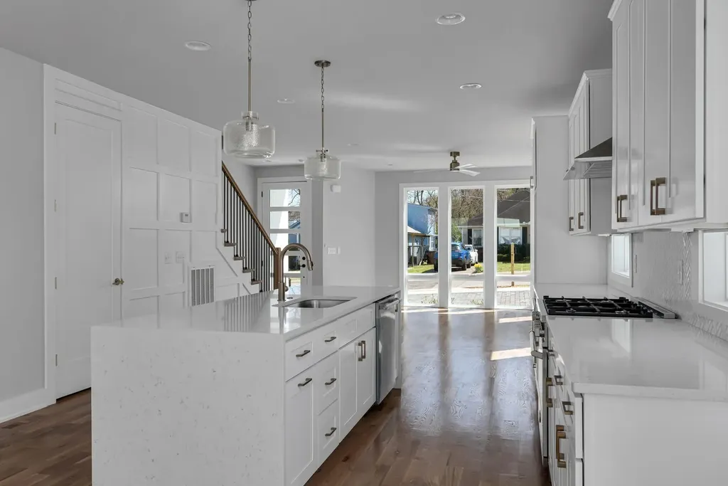 1936 Britt Place Nashville TN 37208
