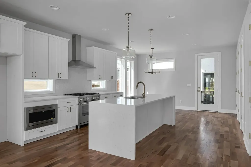 1936 Britt Place Nashville TN 37208