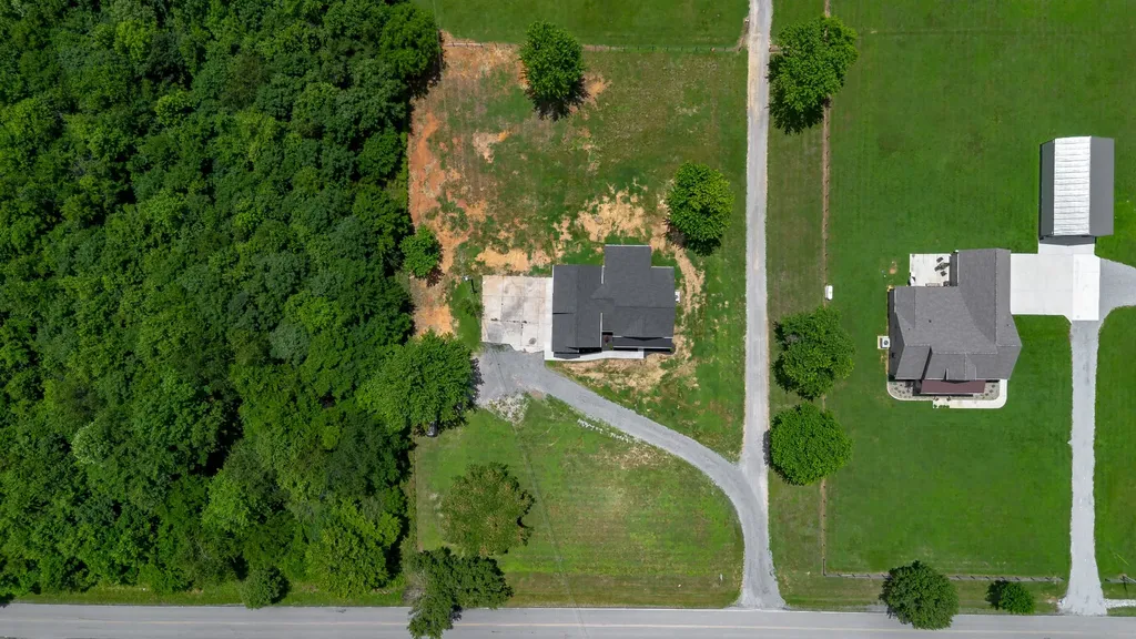 4398 Woodrow Wilson Road Springfield TN 37172