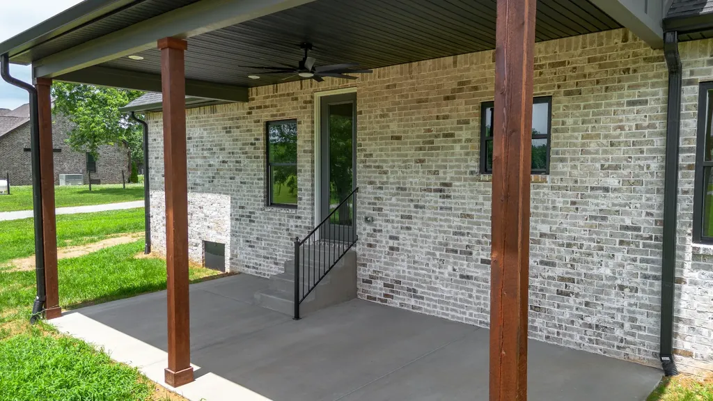 4398 Woodrow Wilson Road Springfield TN 37172