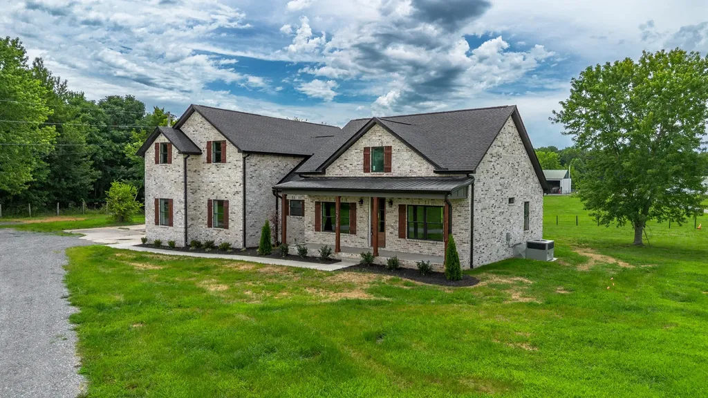 4398 Woodrow Wilson Road Springfield TN 37172