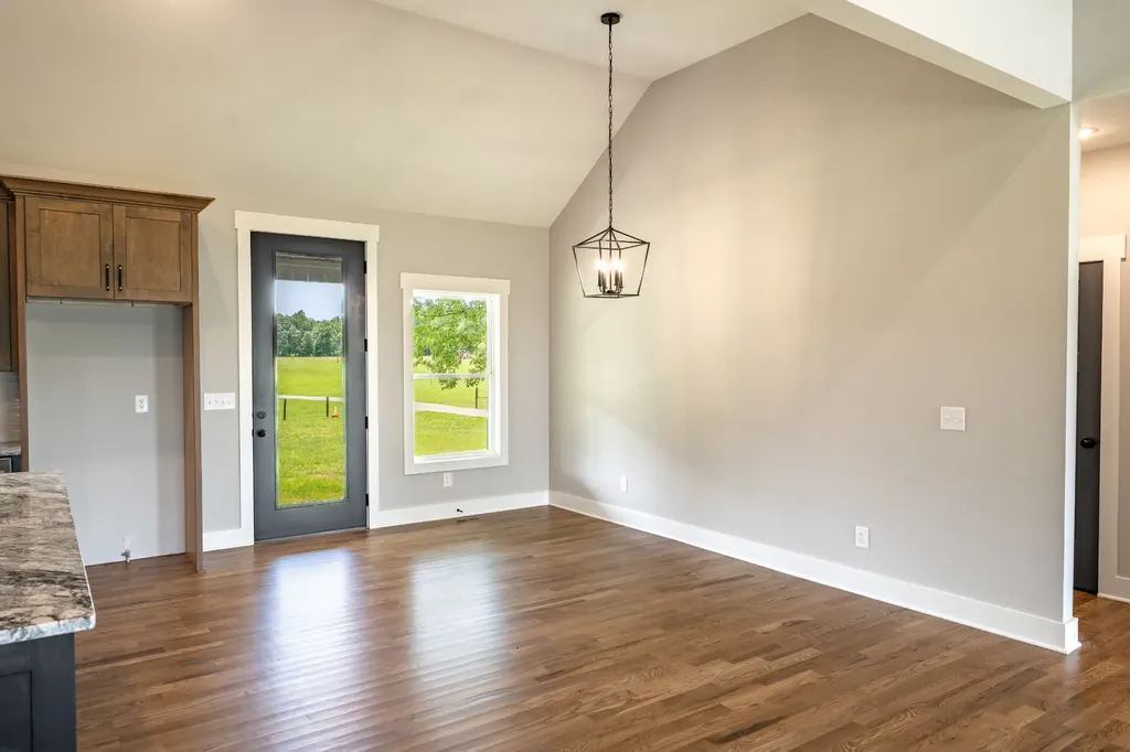 4398 Woodrow Wilson Road Springfield TN 37172