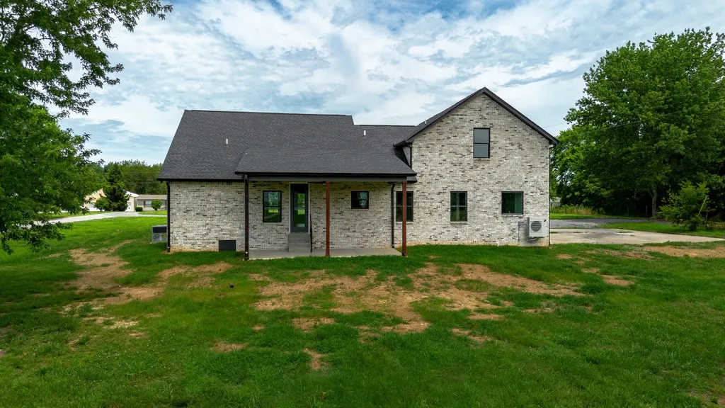 4398 Woodrow Wilson Road Springfield TN 37172