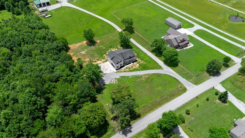 4398 Woodrow Wilson Road Springfield TN 37172