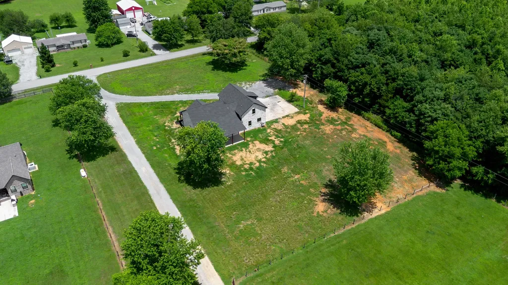 4398 Woodrow Wilson Road Springfield TN 37172
