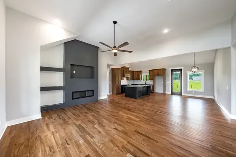 4398 Woodrow Wilson Road Springfield TN 37172