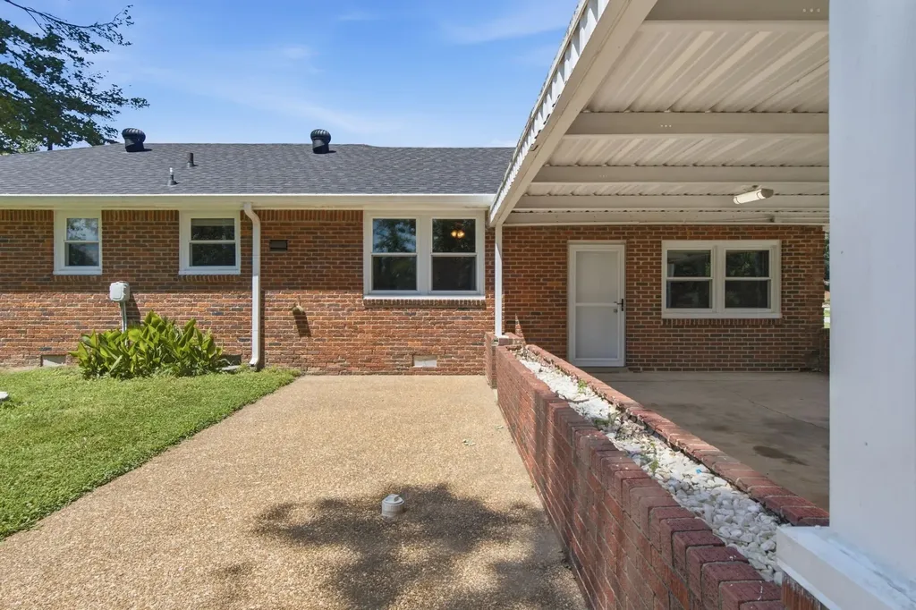 202 Derby Lane Franklin TN 37069