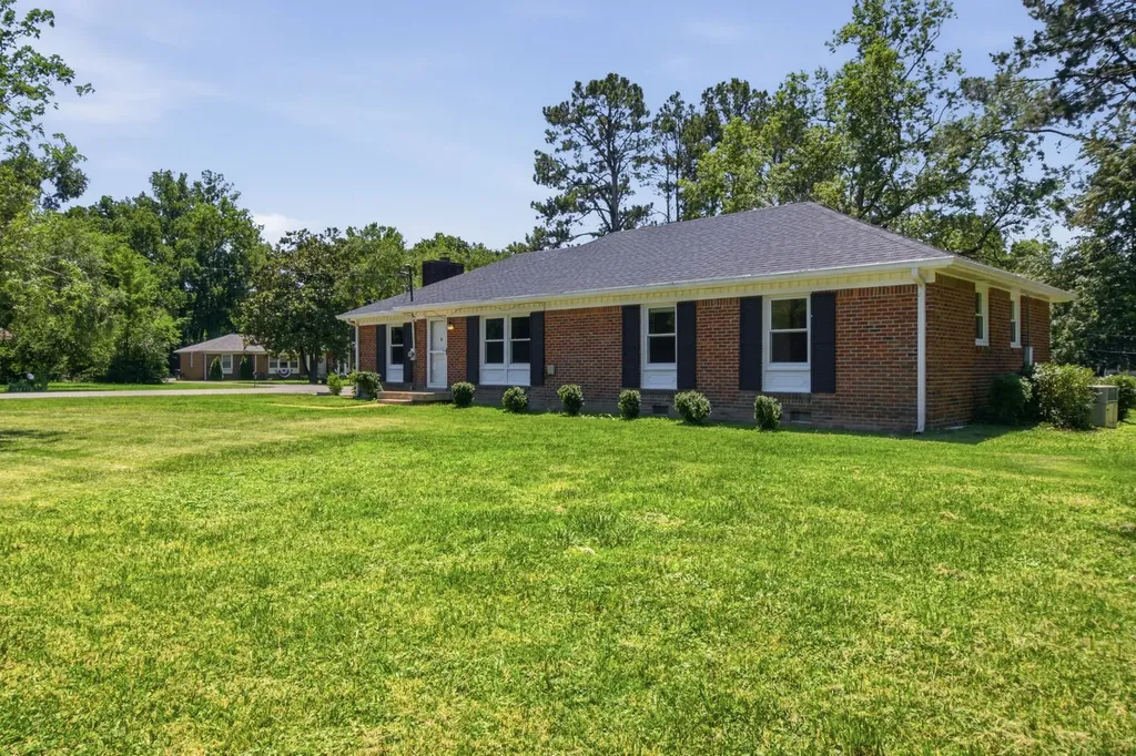 202 Derby Lane Franklin TN 37069