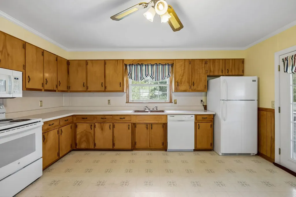 708 Hickory Street Centerville TN 37033