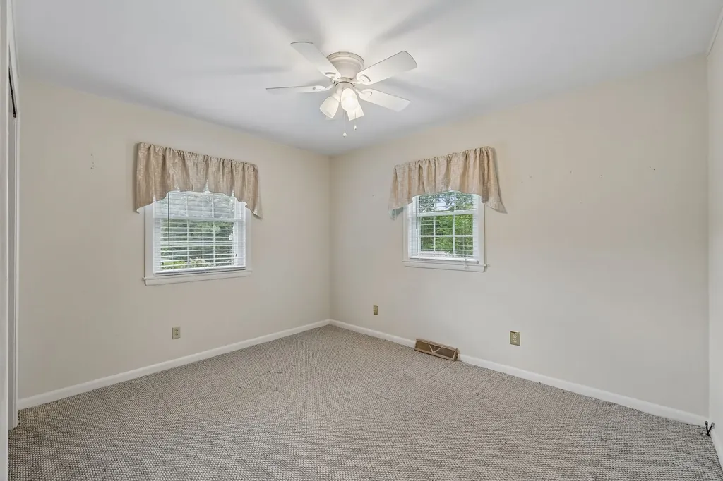 708 Hickory Street Centerville TN 37033
