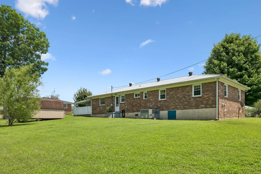 708 Hickory Street Centerville TN 37033