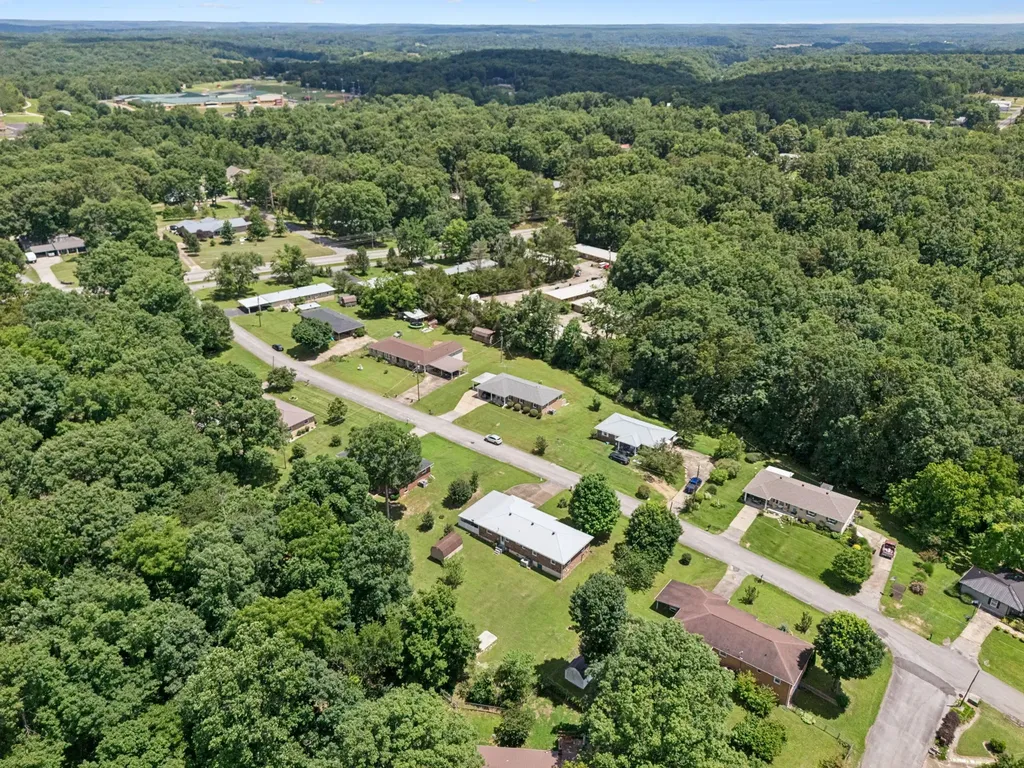 708 Hickory Street Centerville TN 37033