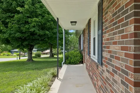 708 Hickory Street Centerville TN 37033