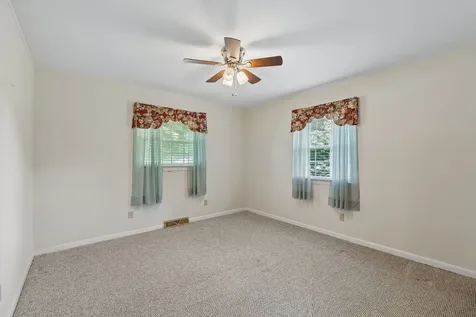 708 Hickory Street Centerville TN 37033