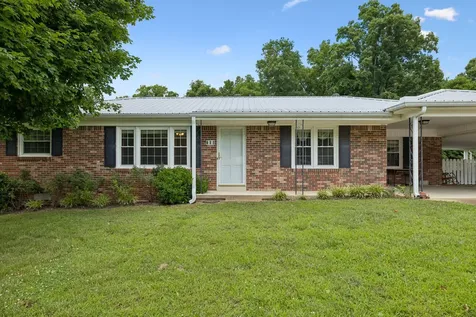 708 Hickory Street Centerville TN 37033