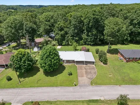 708 Hickory Street Centerville TN 37033