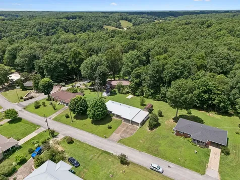 708 Hickory Street Centerville TN 37033